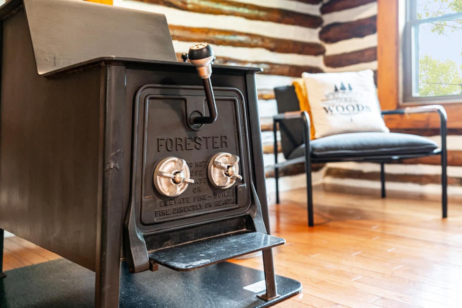 Modernized Log Cabin W Hot Tub Fire Pit & Views Беркли-Спрингс Экстерьер фото